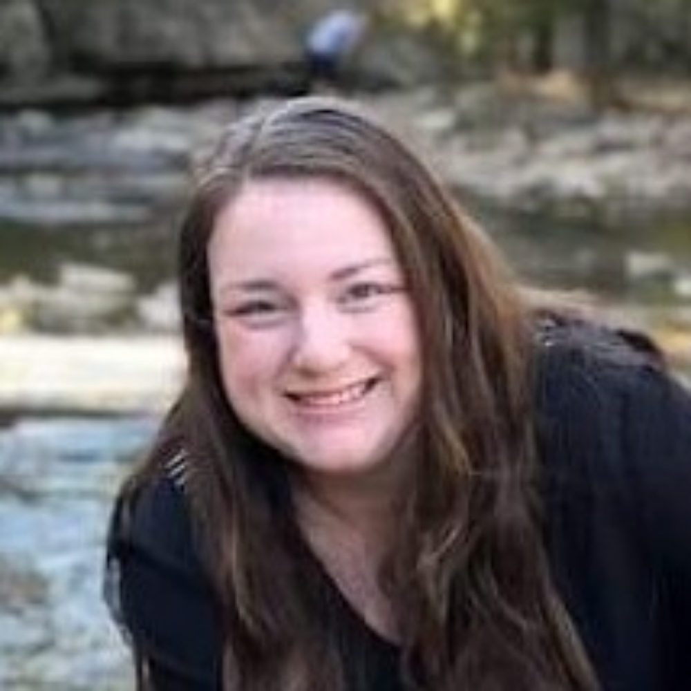 Meet your Posher, Julie